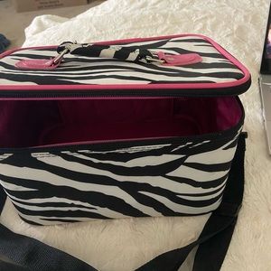 Pink/Black/white Luggage With makeup Carrier